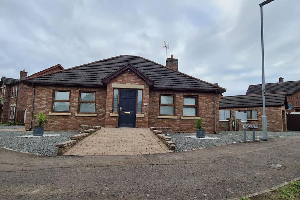 Millhouse Cottage A Luxury 3 Bed Bungalow Antrim Kültér fotó
